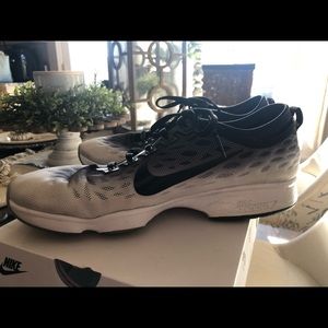 Women’s Nike size 9.5